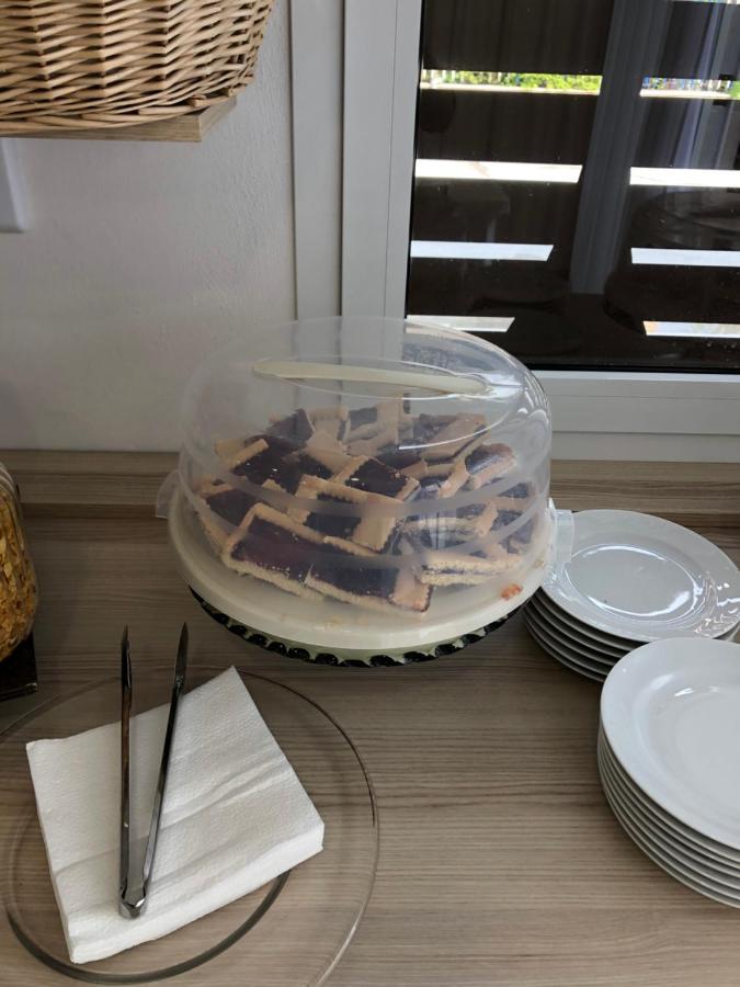 Vista Beb Mare Panzió Manfredonia Kültér fotó